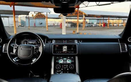 Land Rover Range Rover IV рестайлинг, 2019 год, 8 650 000 рублей, 12 фотография