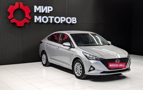 Hyundai Solaris II рестайлинг, 2021 год, 1 650 000 рублей, 3 фотография