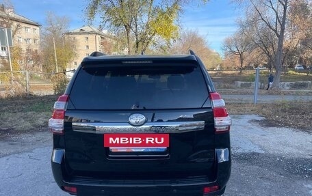 Toyota Land Cruiser Prado 150 рестайлинг 2, 2017 год, 4 697 000 рублей, 6 фотография