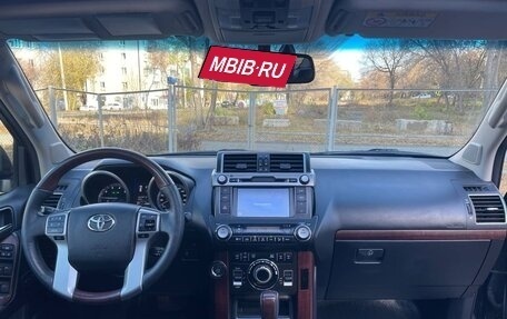 Toyota Land Cruiser Prado 150 рестайлинг 2, 2017 год, 4 697 000 рублей, 13 фотография