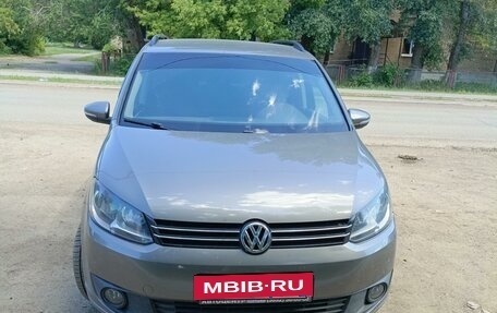 Volkswagen Touran III, 2010 год, 1 100 000 рублей, 11 фотография