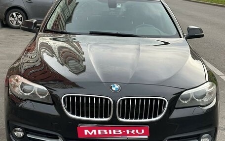 BMW 5 серия, 2014 год, 1 950 000 рублей, 2 фотография