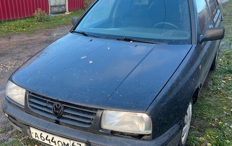 Volkswagen Vento, 1992 год, 165 000 рублей, 1 фотография