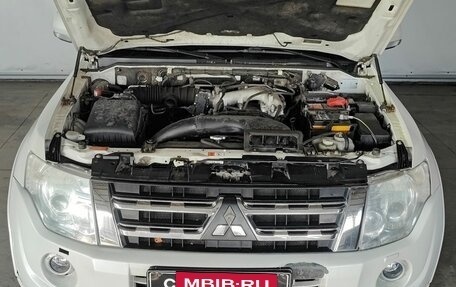 Mitsubishi Pajero IV, 2013 год, 2 299 000 рублей, 9 фотография