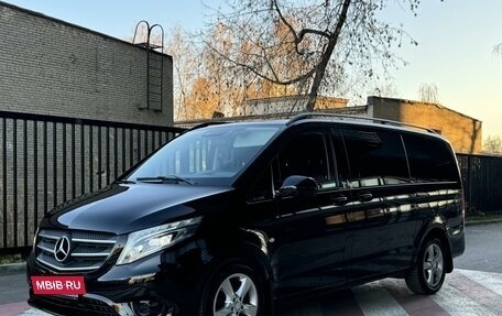 Mercedes-Benz Vito, 2017 год, 3 850 000 рублей, 4 фотография