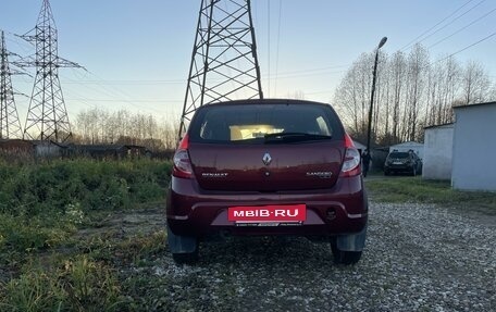 Renault Sandero I, 2013 год, 700 000 рублей, 4 фотография