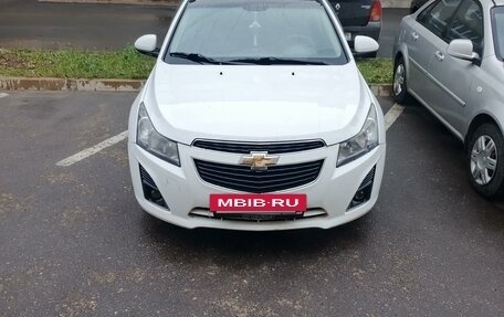 Chevrolet Cruze II, 2012 год, 700 000 рублей, 3 фотография