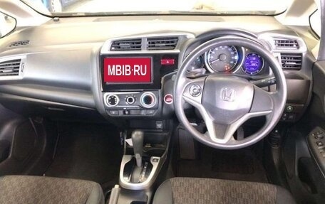 Honda Fit III, 2013 год, 900 000 рублей, 7 фотография