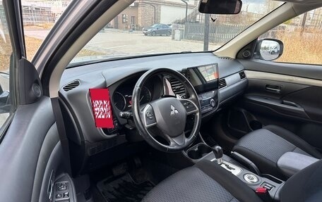 Mitsubishi Outlander III рестайлинг 3, 2012 год, 1 449 900 рублей, 9 фотография