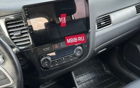 Mitsubishi Outlander III рестайлинг 3, 2012 год, 1 449 900 рублей, 11 фотография