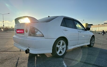 Toyota Altezza, 2001 год, 550 000 рублей, 1 фотография