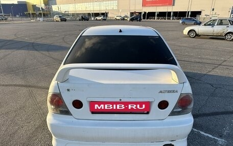 Toyota Altezza, 2001 год, 550 000 рублей, 3 фотография