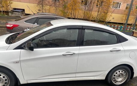 Hyundai Solaris II рестайлинг, 2014 год, 1 100 000 рублей, 2 фотография