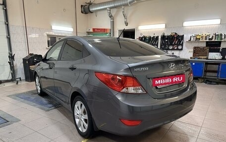 Hyundai Solaris II рестайлинг, 2013 год, 980 000 рублей, 4 фотография