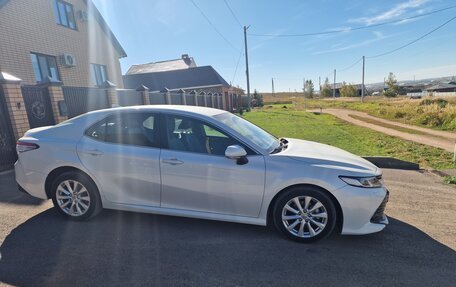 Toyota Camry, 2020 год, 2 975 000 рублей, 3 фотография