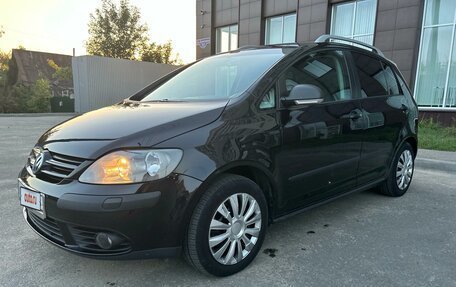 Volkswagen Golf Plus I, 2008 год, 750 000 рублей, 2 фотография