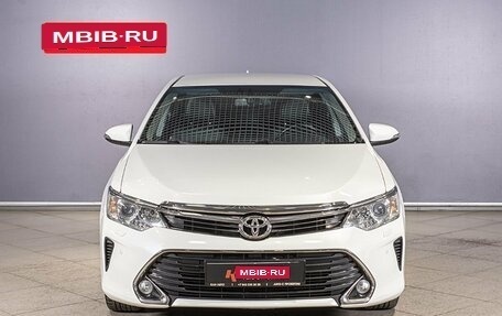 Toyota Camry, 2017 год, 2 646 800 рублей, 10 фотография