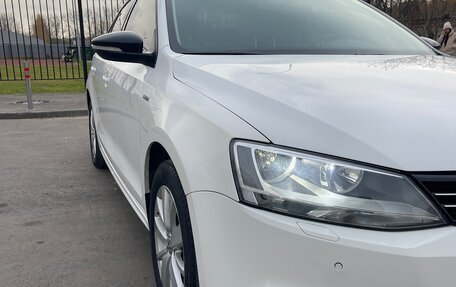 Volkswagen Jetta VI, 2013 год, 1 160 000 рублей, 8 фотография