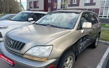 Lexus RX IV рестайлинг, 2001 год, 1 050 000 рублей, 2 фотография