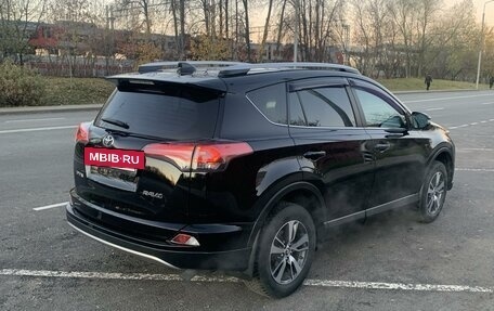 Toyota RAV4, 2017 год, 2 800 000 рублей, 4 фотография