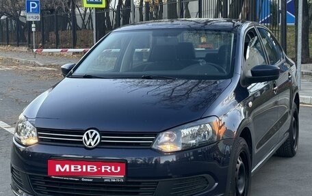 Volkswagen Polo VI (EU Market), 2011 год, 1 090 000 рублей, 2 фотография