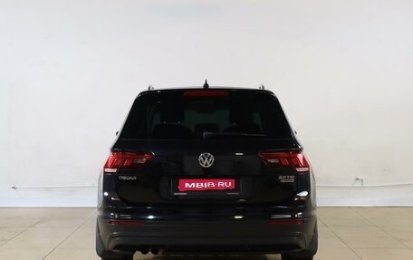 Volkswagen Tiguan II, 2017 год, 2 499 000 рублей, 4 фотография