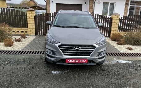 Hyundai Tucson III, 2019 год, 2 300 000 рублей, 1 фотография