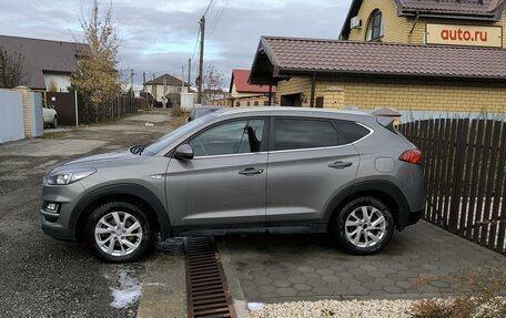 Hyundai Tucson III, 2019 год, 2 300 000 рублей, 8 фотография