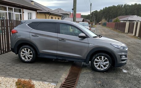 Hyundai Tucson III, 2019 год, 2 300 000 рублей, 17 фотография