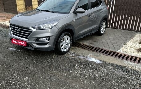 Hyundai Tucson III, 2019 год, 2 300 000 рублей, 24 фотография