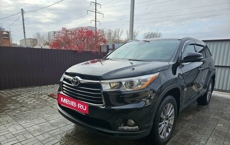 Toyota Highlander III, 2014 год, 3 600 000 рублей, 2 фотография