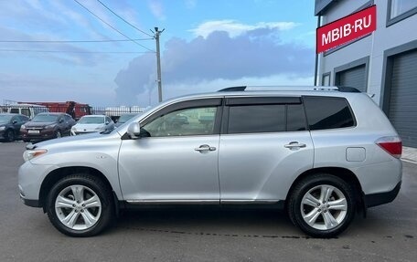 Toyota Highlander III, 2012 год, 2 599 000 рублей, 3 фотография