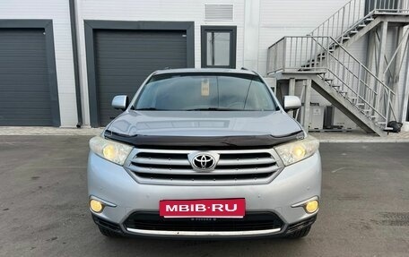 Toyota Highlander III, 2012 год, 2 599 000 рублей, 9 фотография