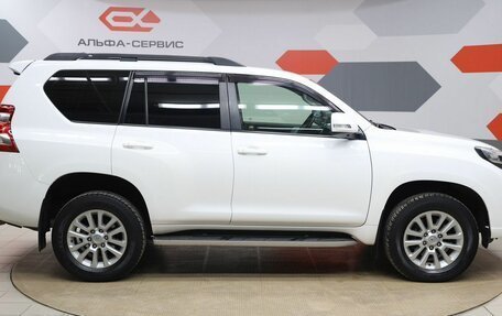 Toyota Land Cruiser Prado 150 рестайлинг 2, 2014 год, 3 590 000 рублей, 4 фотография