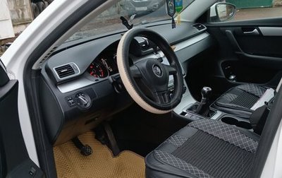 Volkswagen Passat B7, 2012 год, 1 000 000 рублей, 1 фотография