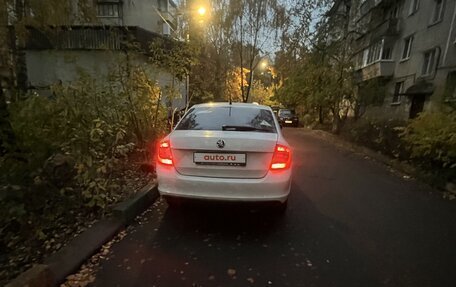 Skoda Rapid I, 2014 год, 800 000 рублей, 2 фотография