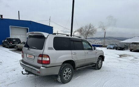 Toyota Land Cruiser 100 рестайлинг 2, 2002 год, 1 890 000 рублей, 4 фотография