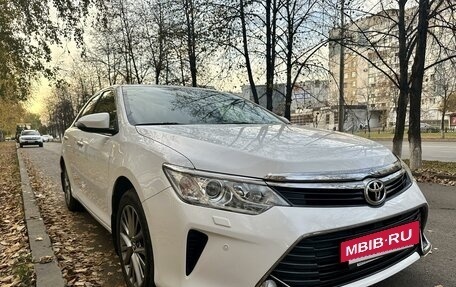 Toyota Camry, 2016 год, 2 600 000 рублей, 2 фотография