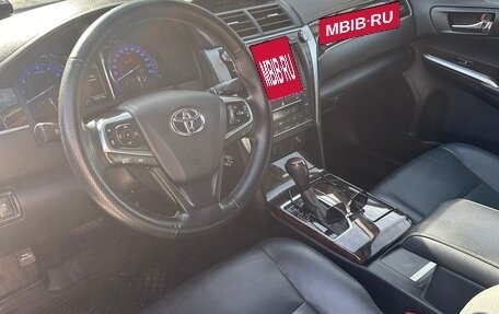 Toyota Camry, 2016 год, 2 600 000 рублей, 13 фотография