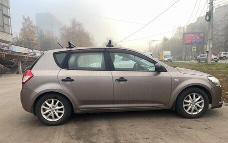 KIA cee'd I рестайлинг, 2011 год, 670 000 рублей, 2 фотография