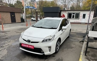 Toyota Prius, 2015 год, 1 450 000 рублей, 1 фотография