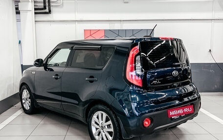 KIA Soul II рестайлинг, 2017 год, 1 541 100 рублей, 8 фотография