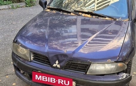 Mitsubishi Carisma I, 2003 год, 115 000 рублей, 2 фотография