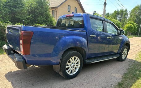 Isuzu D-Max II, 2019 год, 2 050 000 рублей, 11 фотография