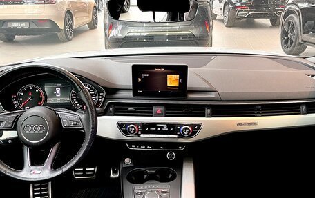 Audi A4, 2018 год, 3 890 000 рублей, 23 фотография