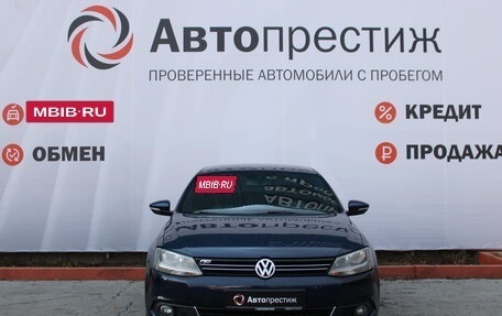 Volkswagen Jetta VI, 2011 год, 1 150 000 рублей, 2 фотография