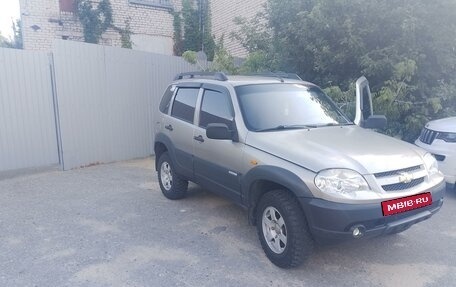 Chevrolet Niva I рестайлинг, 2010 год, 480 000 рублей, 2 фотография