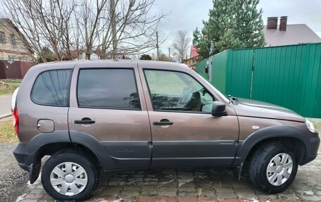 Chevrolet Niva I рестайлинг, 2018 год, 850 000 рублей, 7 фотография