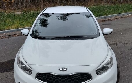 KIA cee'd III, 2014 год, 1 270 000 рублей, 23 фотография