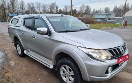 Mitsubishi L200 IV рестайлинг, 2017 год, 2 550 000 рублей, 3 фотография